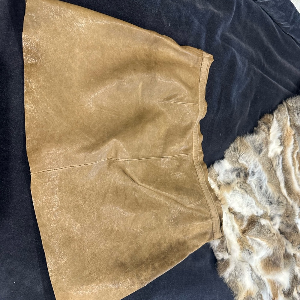 Helmut Lang lamb skin leather mini skirt. - Picture 2 of 5